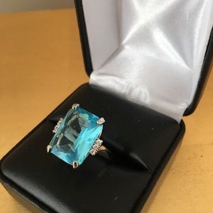 NWT sz 9 sterling silver faux blue topaz ring